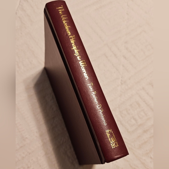 The Velveteen Principles for Women by Toni Raiten-D’Antonio Book EUC - Picture 11 of 12
